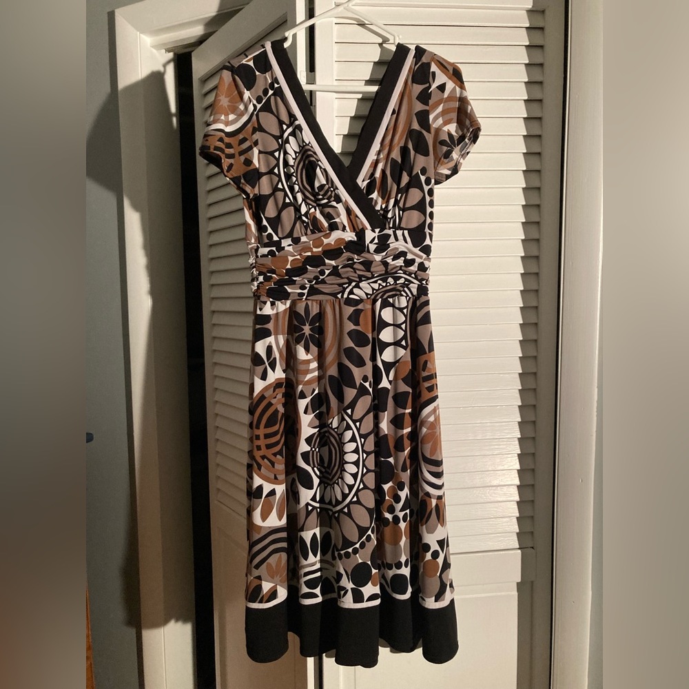 Sandra Darren short sleeve graphic print dress size 12